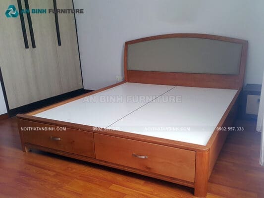 Giường ngăn kéo gỗ Sồi bàn giao – anh Hoành, TPHCM