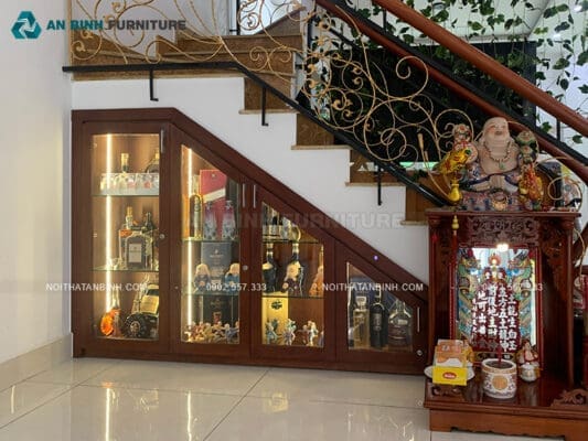 Bàn giao tủ gầm cầu thang gỗ Xoan Đào - chị Phượng, TPHCM