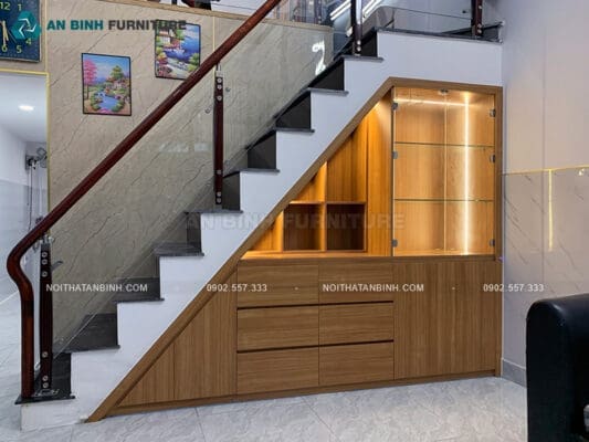Công trình tủ gầm cầu thang gỗ Sồi - anh Định, TPHCM