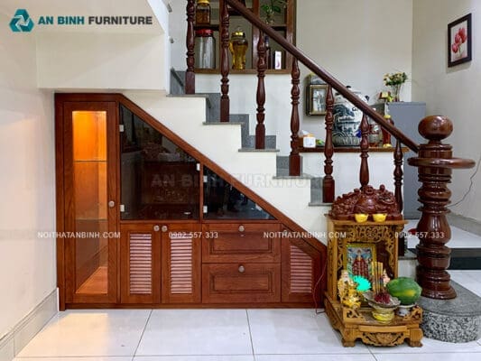 Bàn giao tủ gầm cầu thang gỗ Sồi - chị Nga, TPHCM
