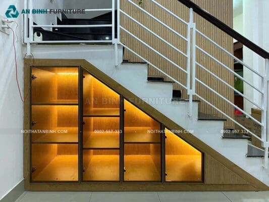Công trình tủ cầu thang MDF cánh nhôm kính - chú Hải, TPHCM