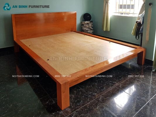 Bàn giao giường ngủ gỗ Sồi tự nhiên – cô Mai, TPHCM