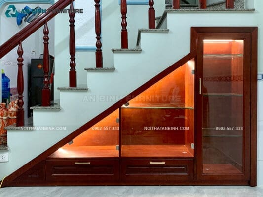 Thi công tủ gầm cầu thang gỗ Xoan Đào - anh Sơn, TPHCM