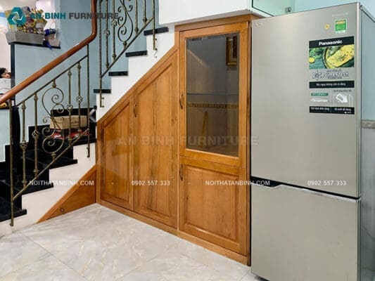 Hoàn thiện tủ gầm cầu thang gỗ Sồi - chú Hiền, TPHCM