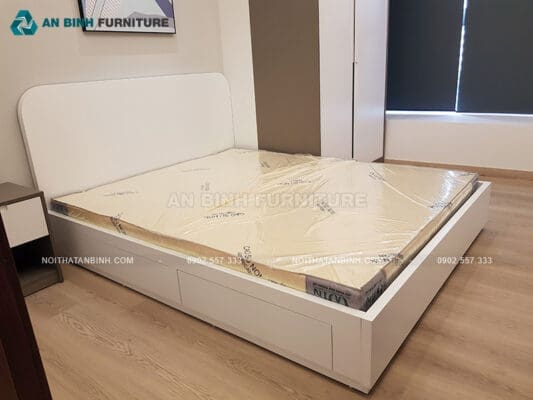Hoàn thiện giường ngăn kéo MDF sơn trắng – chị Yến, TPHCM